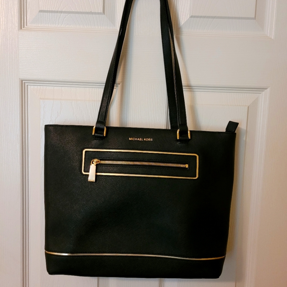 Michael Kors Large Leather Purse